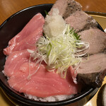 Hom Maguro To Nagoya Meshi Hana Karuta - 本鮪の刺身と炙りの二色丼¥980