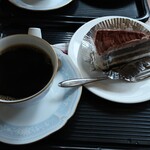 カフェ・カルディー - ヘーゼルナッツとホットコーヒーのセット