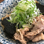 ラーメン イッケン - ネギが美しくて積み上げられてます。豚肉がたっぷり！