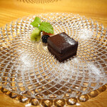 ドディチ・マッジョ - 