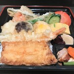 Negiya Heikichi - 人気の天丼弁当。