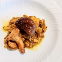 La Brianza - モルツェッロジロール茸原木しいたけ。スタミナ付きそう☆ビールも進みそう☆ ピリ辛でコクあるむっちりモツたっぷり、丁度食べたい気持ちでしたのでタイムリー美味しい〜 私少し夏バテ気味だし、元気出そう嬉しい