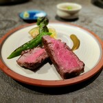 焼肉 思食 - 但馬玄(上田畜産)と神戸ビーフ(川岸畜産)のシャトーブリアン