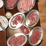 オカダ食品株式会社 - 本日のお肉達