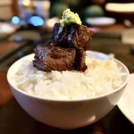 オカダ食品株式会社 - サイコロステーキ with 山葵 オンザライス