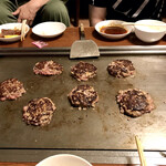 オカダ食品株式会社 - 粗挽き牛ミンチ ハンバーグ 食べ頃