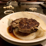 オカダ食品株式会社 - 粗挽き牛ミンチ ハンバーグ with 玉ねぎ