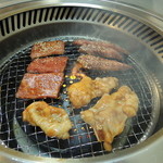 神岳二丁目 - グリル風景