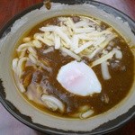 上郷サービスエリア(下り線)たべりん横丁 - カレーうどん温玉チーズ入り（580円）