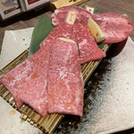 くつろぎの個室焼肉 和牛の里 - 