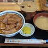 ぶた丼のとん田