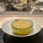 蓮心 - 冬瓜、花咲蟹、フカヒレのスープ、金華ハム添え