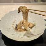 蓮心 - 鮑和え蕎麦、長芋、ピーナッツと胡麻ベースソース、全粒麺、フィンガーライム