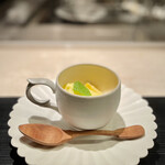 蓮心 - 桃とマンゴーのプリン