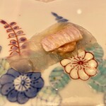 鮓 きずな - アマテガレイとエンガワの肝醤油