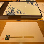 カウンター席へ