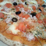 Burea Gaden - 蟹とフレッシュトマトのピザ