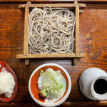 きたわせ - 十割辛みおろし大盛り♬︎♡
      
      事前にお願いすると、いつもかどうかは不明ですが、十割を打って準備して下さいます。感謝‪(  •̥ ˍ •̥  )‬✩.*˚
      
      大盛りはこのせいろがニ枚。もう一枚登場します^^