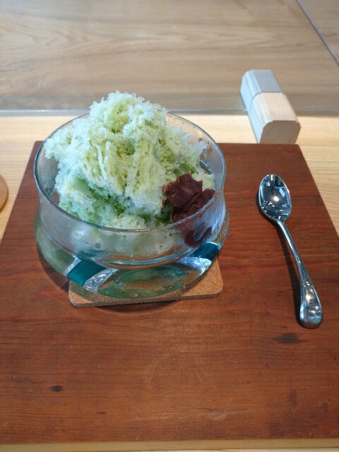 図書カフェ By 白州 山の水農場 甲府 カフェ 食べログ