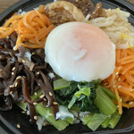 おーばん - 料理写真:ビビンパ丼