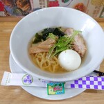 분푸쿠 차가마 - 차가운 시오 라멘