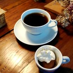 Kafe Umineko Yamaneko - コーヒー＆プチデザートも付きます。