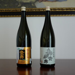 大谷酒造 - 左：<鷹勇> 純米吟醸なかだれ、右：<鷹勇> 辛口純米酒 (Leica Q)