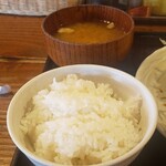 とんかつ ひこ田 - 豚汁・ご飯