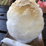 土浦冷蔵 - 和三盆700円+あずき100円。