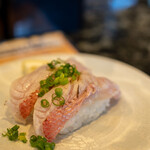 廻鮮寿司 すし松 - 2021.7 金目鯛あぶり（440円）