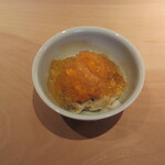 菊鮨 - 毛蟹と北海道噴火湾の馬糞海胆