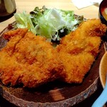 本陣 - ダブルメインのチキンと魚のフライ(^-^)