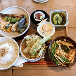 食事と図書 雨風食堂 - お昼ごはん