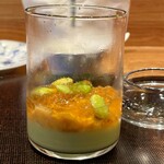 やまぐち - 枝豆のブランマンジェの上にスッポン出汁のジュレ、熊本天草の雲丹、枝豆　柚子の香り