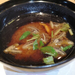 梅田 鮨 よこ田 - 赤出汁