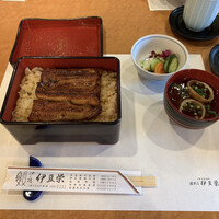 鰻割烹 伊豆栄 本店 - 