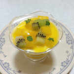 シュクレ・ド・アリガット - マンゴーのムース　¥320