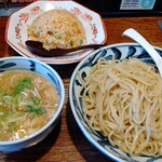 Hokkaidouramendemmaru - 『 肉つけ麺 』＋『 ランチCチャーハンセット 』  690円＋180円   麺大盛無料