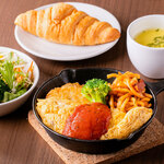 レストラン ゆめぜん - パン・スープサラダはお替わりできます。ドリンクバー付