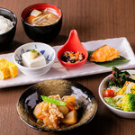 レストラン ゆめぜん - ごはん・豚汁・サラダはお替わりできます。【和食】ドリンクバー付