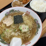 おかだうどん - ラーメン定食　¥650(税込)