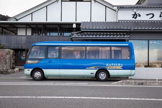Ryoushiryouri Katsuratei - 送迎バス