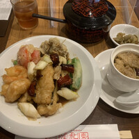 個室中華 頤和園 溜池山王店 - 