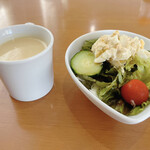 CafeY＆M - ポタージュスープとサラダ