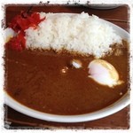 Pasuthisu - チキンカレー大温玉のせ