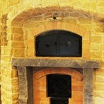 ラトリエ･デュ･パン - 石窯で焼いたパンは、外側の皮は薄くパリッと、内側は水分を保ったままふっくらと焼き上がります。