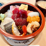 Sushiya No Noyachi - 特選海鮮丼ランチ（赤身、昆布締め、ヤリイカ追加）