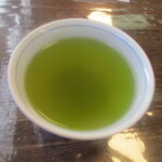 Hatsune - 温かい緑茶が、しみじみおいしい。
