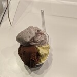 GELATO LicoLico - トリプル¥590
      チョコレートソルベ、とうもろこし、小豆ミルク