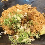 長田本庄軒 - ぼっかけ焼きそば（大盛り）です。（2021.7 byジプシーくん）